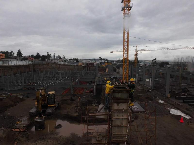 Construcción del HOSPITAL de CALDERON - Quito